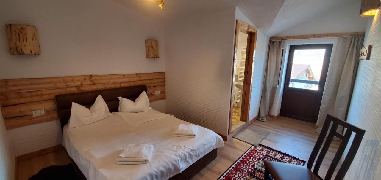 Hotel Ferma Dacilor Tohani Esterno foto