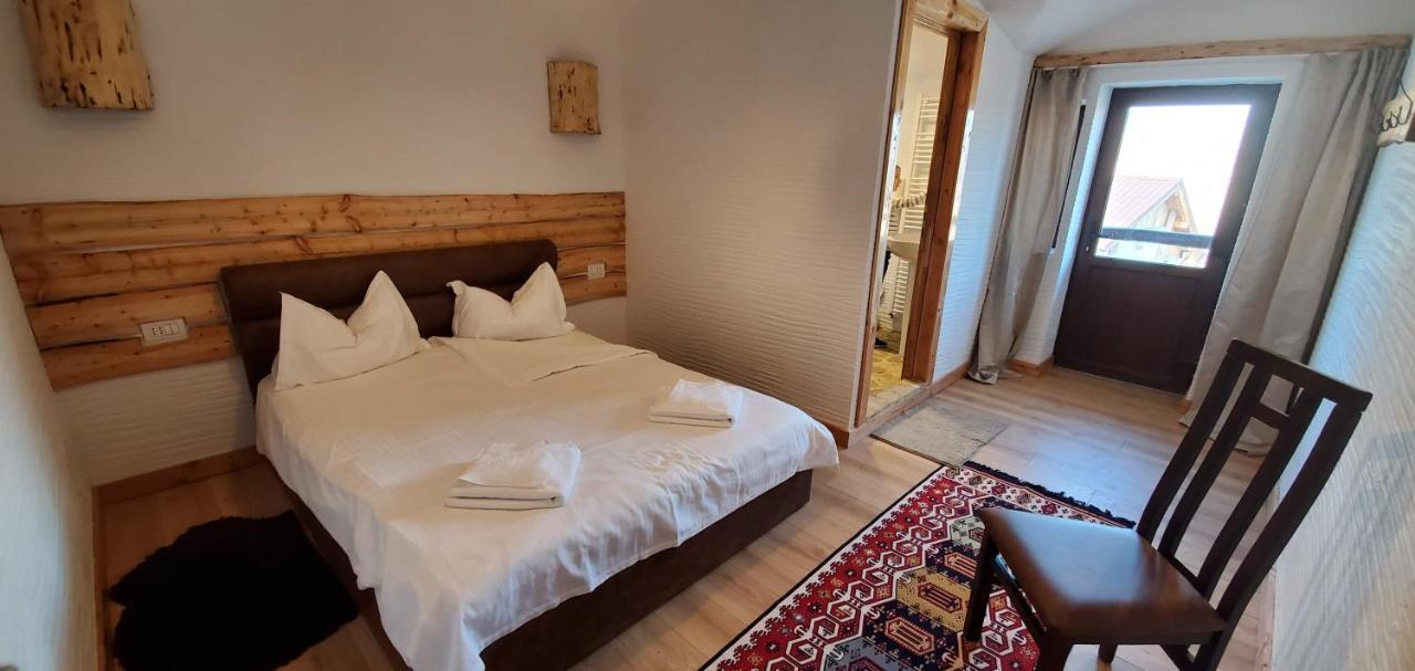 Hotel Ferma Dacilor Tohani Esterno foto